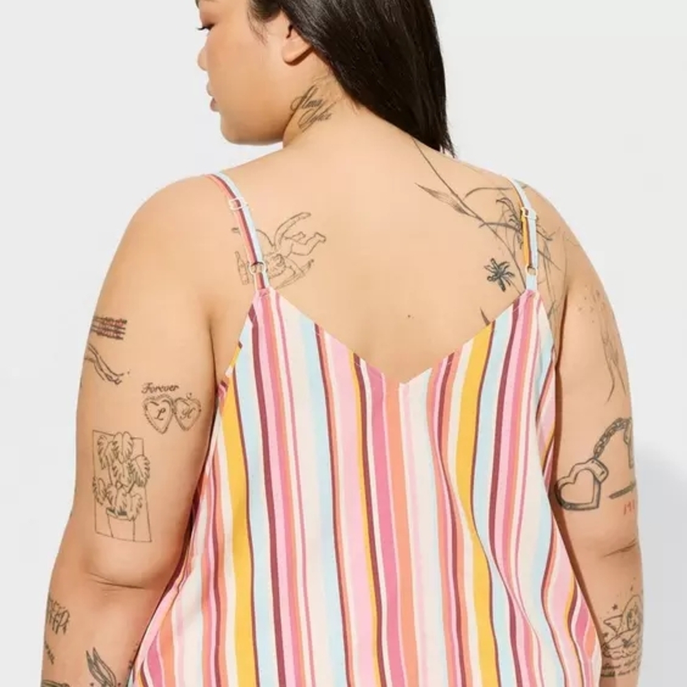 NWT Torrid Challis Button Down Tie Front Crop A1 - Picture 2 of 3